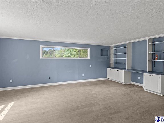 5th image of 201 Highland Dr