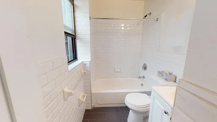 Rented by Bond New York | media 5