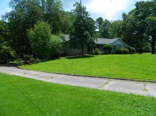 428 N Broad St, Lexington, TN 38351