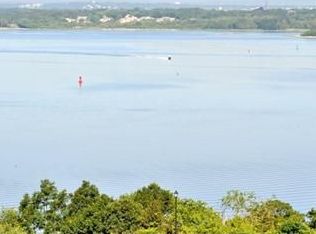 39 Ocean View Ave, Tiverton, RI 02878