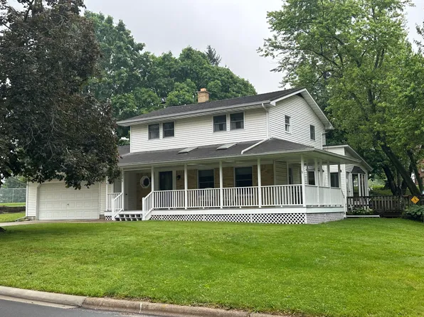 205 Sunset Dr, Clinton, MI 49236