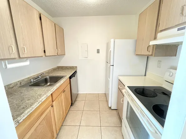 1101 N Benoist Farms Rd, West Palm Beach, FL