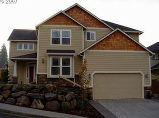 915 N 10th Pl, Ridgefield, WA 98642