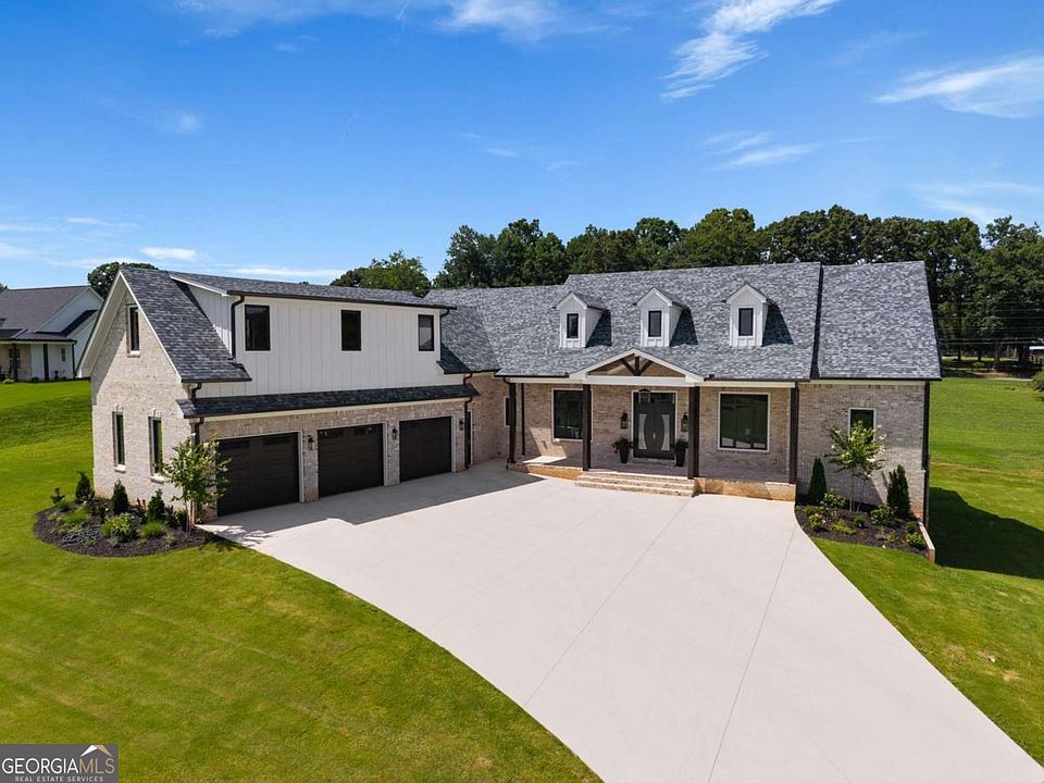 1st image of 1020 West Ct
