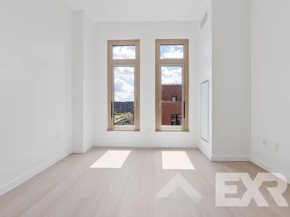 33 4th Street image 3 of 14