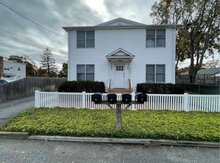944 Union St #B, Bohemia, NY 11716
