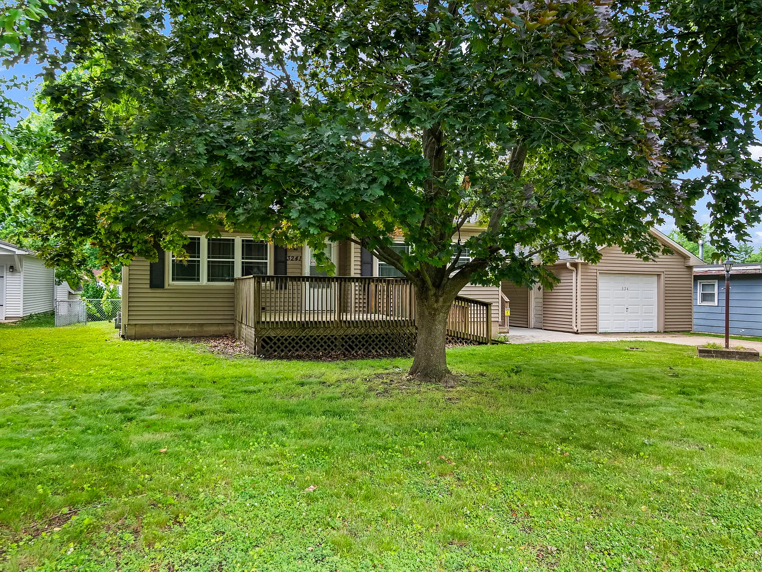 4 bed, 1000 sqft, $1,750 — Photo 2