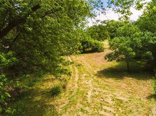 3906 Marble Ln, Saint Joseph, MO 64505