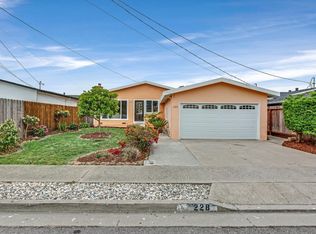 228 Greenway Dr, Pacifica, CA 94044