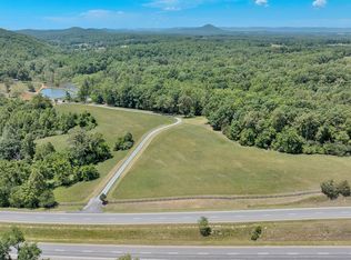 260 Peaceful Valley Ln, Rocky Mount, VA 24151