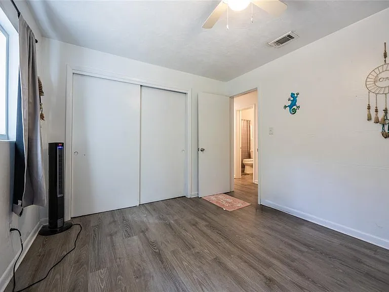 749 NW 34th St — Photo 33