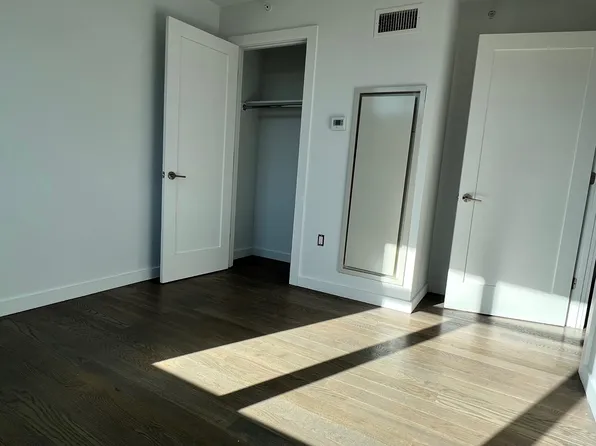 125 Parkside Avenue image 7 of 30