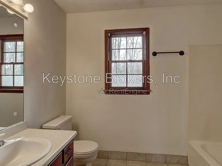 2243 Davis Rd SW #A — Photo 13