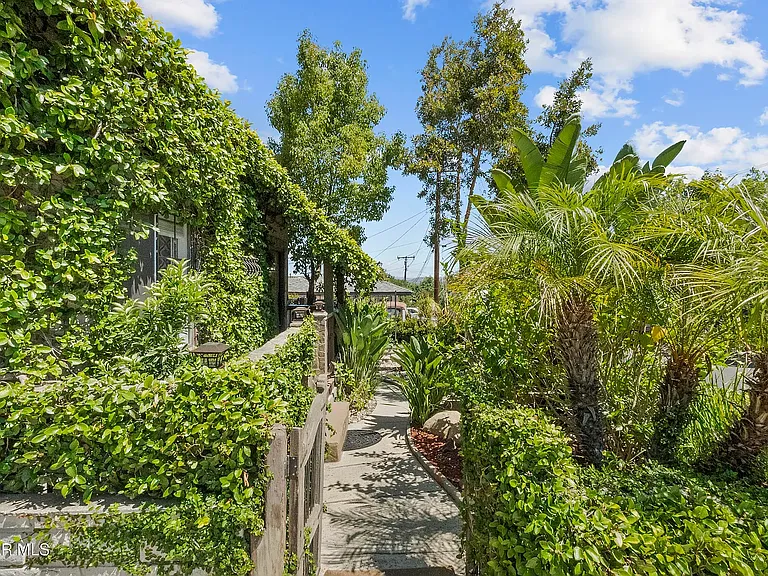 Pepper Rd — Photo 10