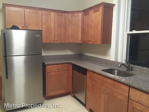 2nd image of 3117 Grove Ave