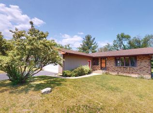 1102 18th St, Zion, IL 60099
