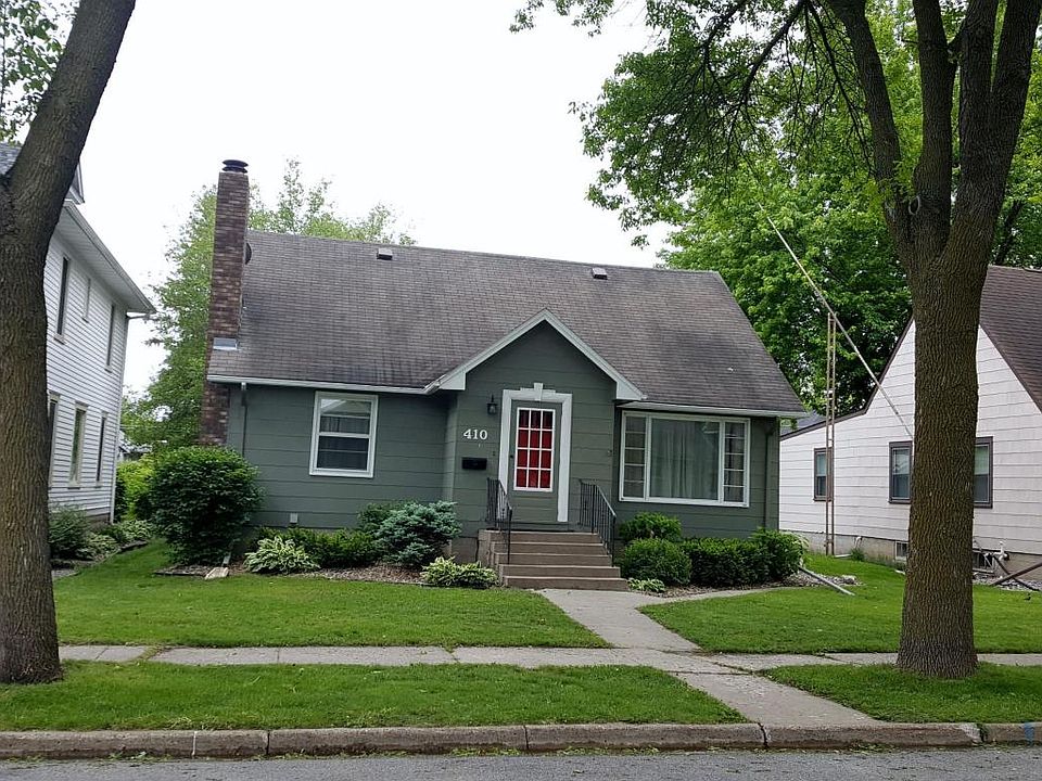 1st image of 410 E 3rd St