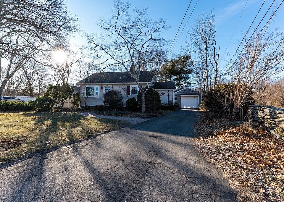 1028 Somerset Ave, Dighton, MA 02715 Zillow