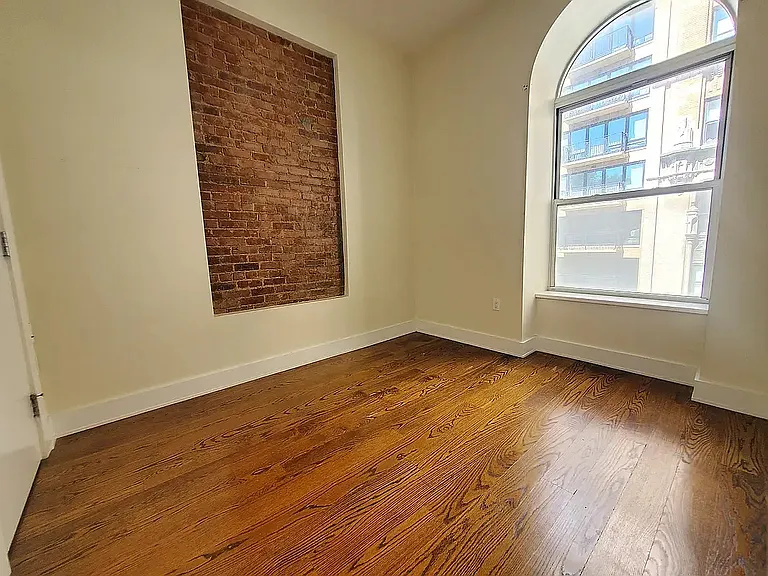 68 Livingston St #3A — Photo 6
