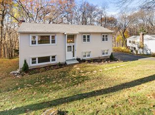 33 Whippoorwill Rd, Bethel, CT 06801