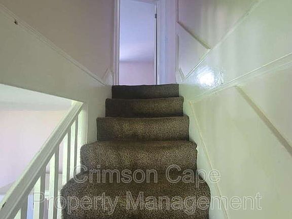 5th image of 722 Hazle St