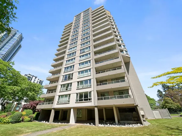 6070 McMurray Ave #403, Burnaby, BC V5H 4J3