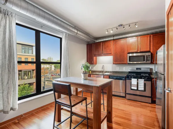 15 E Franklin Ave APT 304, Minneapolis, MN 55404