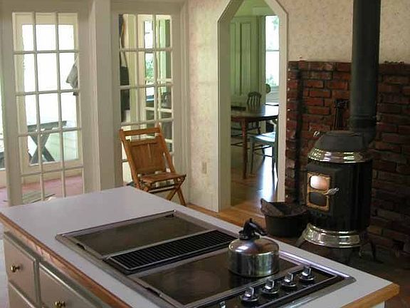 Cook Island in Kitchen