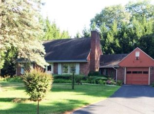 27 Bluff Rd, Schenectady, NY 12306