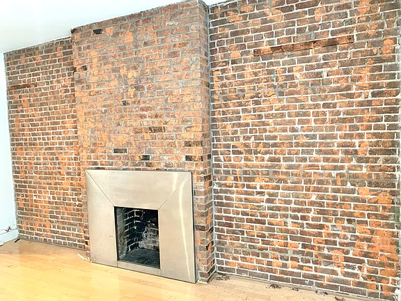 3rd image of 237 E 79th St APT 2B