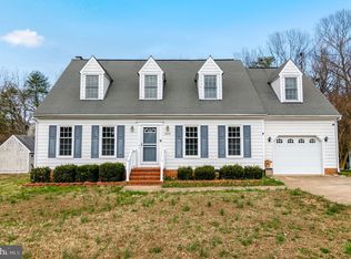2009 White Lake Dr, Fredericksburg, VA