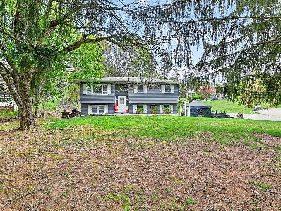 5 Regelski Dr
