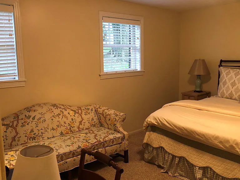 6820 Cloudland Dr — Photo 11