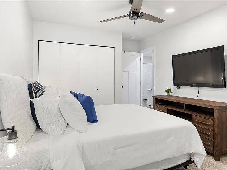 Downstairs bedroom 2