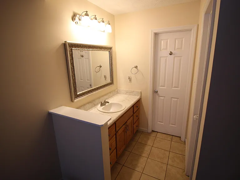 7138 Summerlin Dr — Photo 5