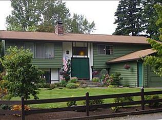 18919 71st Ave NE, Kenmore, WA 98028