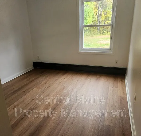 39 Northern Avenue Hts #8 — Photo 6