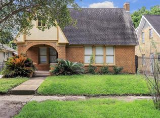 806 Sledge St, Houston, TX 77009