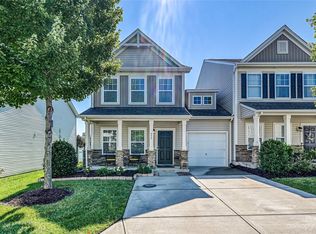 950 Summerlake Dr, Fort Mill, SC 29715