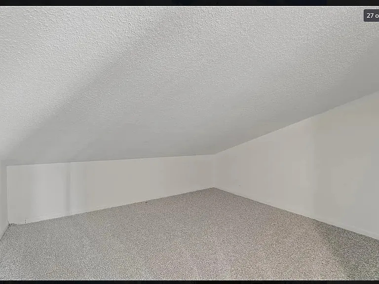 701 Alder Cir — Photo 11