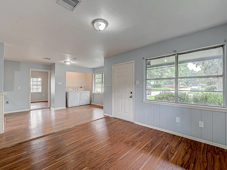 3406 Saint Benedict St — Photo 2
