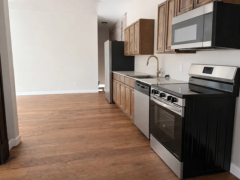 3429 Alberta St #A — Photo 2