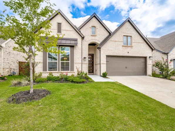 1717 Buttercup Ave, Aubrey, TX 76227