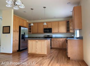 4005 Springland Ln, Bellingham, WA 98226