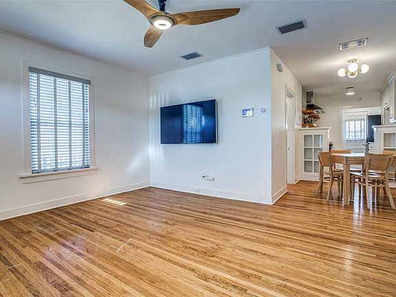 4th image of 2564 Wabash Ave #A