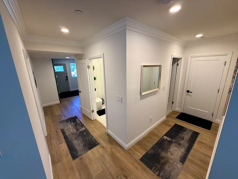 12620 S Hoover St — Photo 18