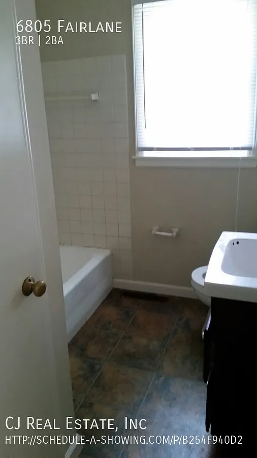 3 bed, $1,450 — Photo 3