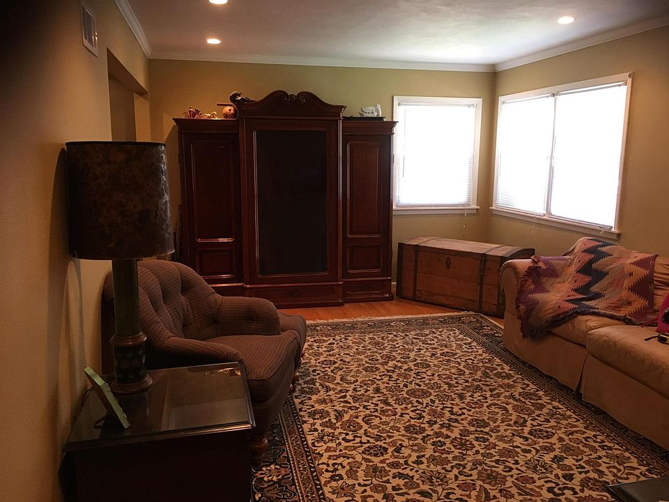 2nd image of 702 Northdale Dr
