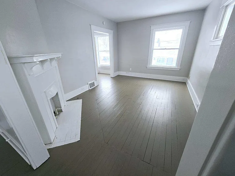 3003 Chestnut St #2 — Photo 4