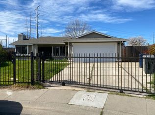 64 Desert Wood Ct, Sacramento, CA